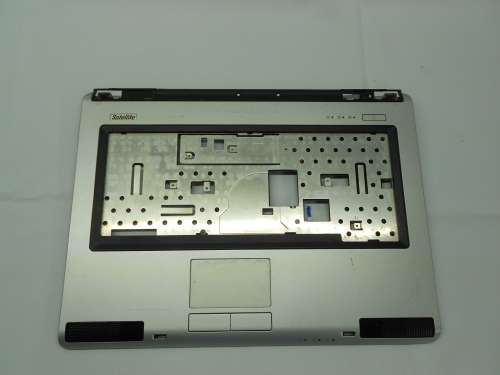 Toshiba Satellite L40  Palmrest With TouchPad 13GNQB1AP061